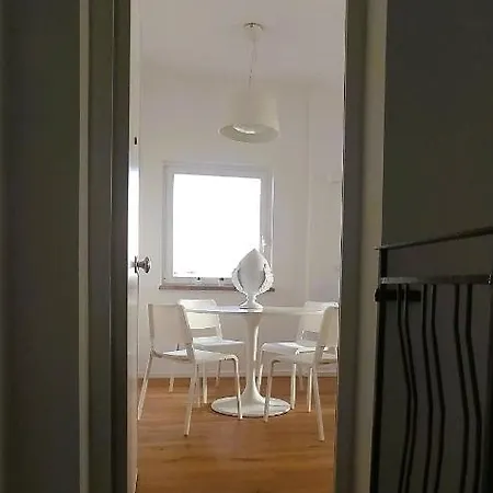 Via Genova 31 Апартаменты *