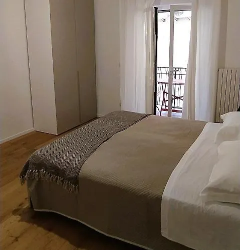 Via Genova 31 * Bari